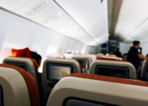 震驚航空界！空服員抱病上班猝逝 同事指控座艙長漠視求救 公司回應調查中