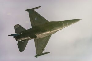 只花35元！羅馬尼亞象徵性購入18架F-16　助烏克蘭飛行員培訓、強化北約防線