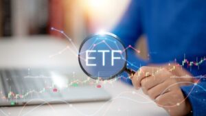 128萬股民關注！00919公布最新配息　年化配息率10.07%連11季破十％