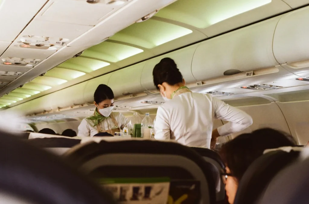 華航5月起攜手法朋推7款機上甜點 台灣出發全航線供應