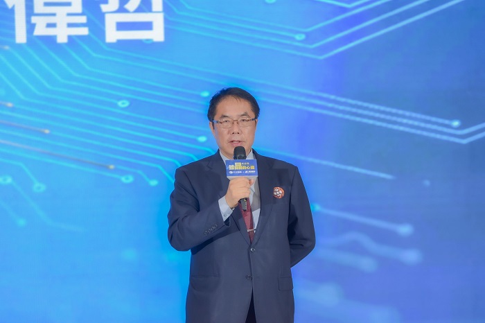台南市長黃偉哲表示,AI的應用超乎大家的想像,從Open AI GPT 3.0開始,短短幾年的時間,開啟人類非常多的想像空間。圖片提供:三立新聞